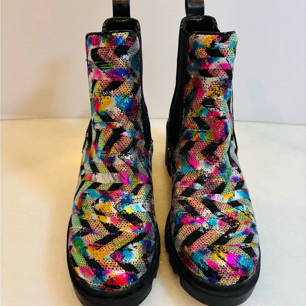Betsey Johnson Boot | “Rowann”Rainbow Sequin Metallic Lug Sole Sz 9 - Picture 1 of 9